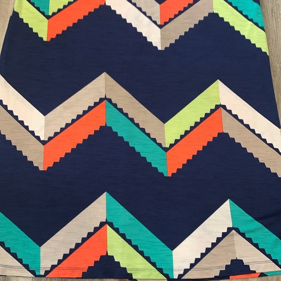 Trixxi Chevron Patterned Sleeve-less Maxi-Dress Sz S Beautiful Colorful Pattern - Picture 9 of 9